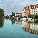 Отель Nad Pisa