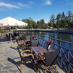 Nad Pisa Отель 3*