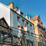 Nad Pisa Отель