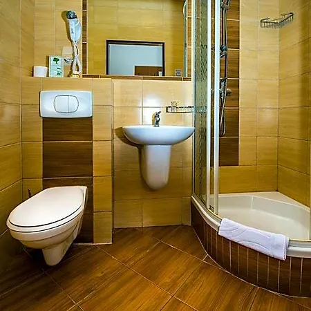 Hotel Nad Pisa 3*