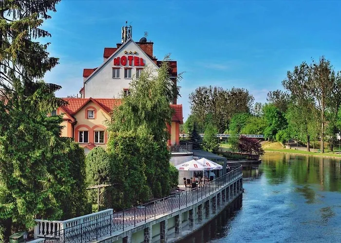 Nad Pisą Hotel 3*