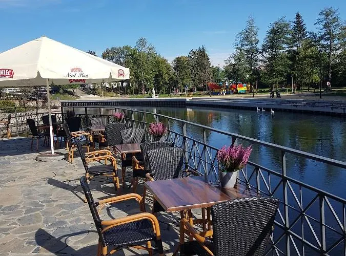 Nad Pisą Hotel 3*